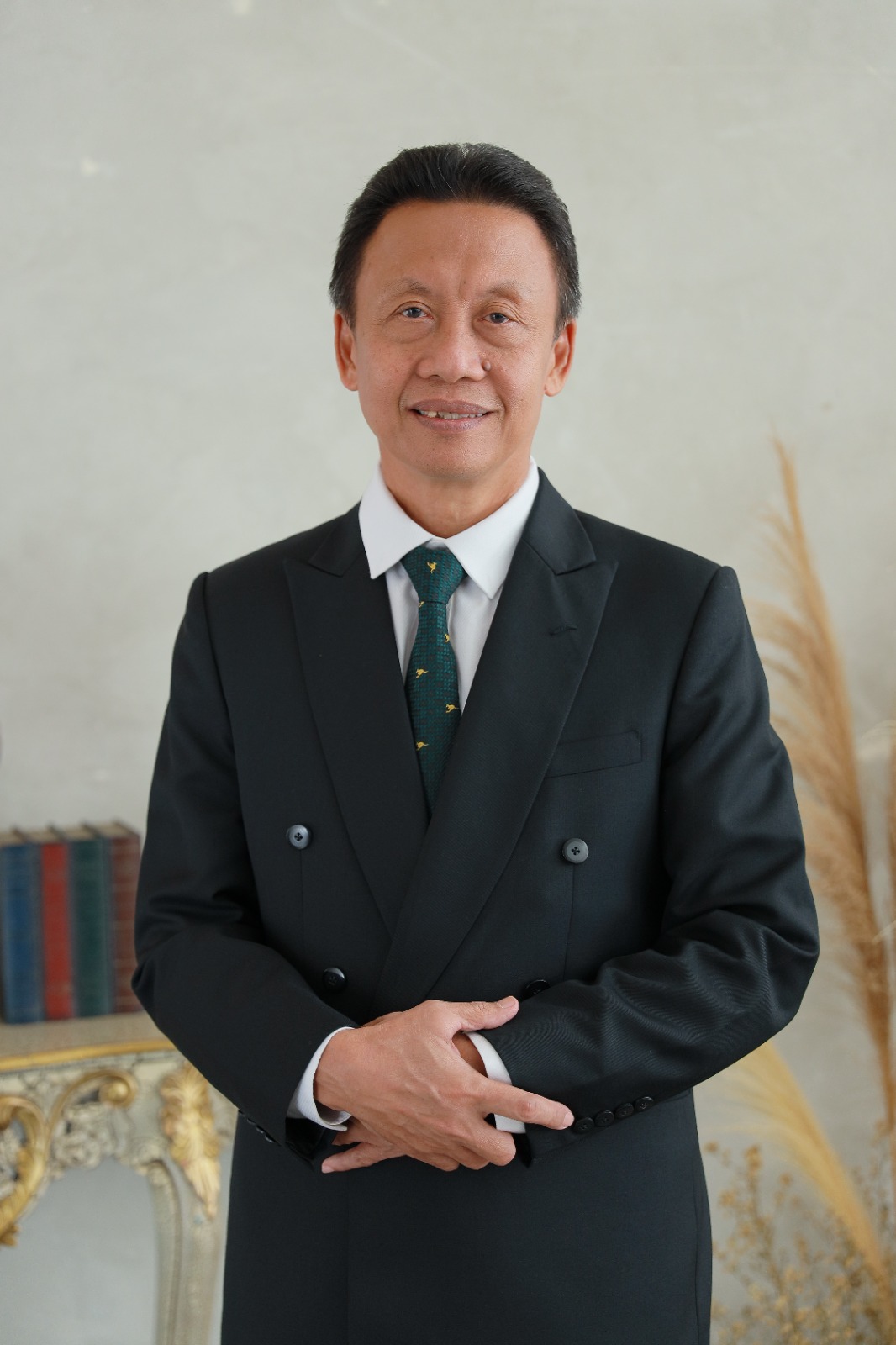 Dekan Photo